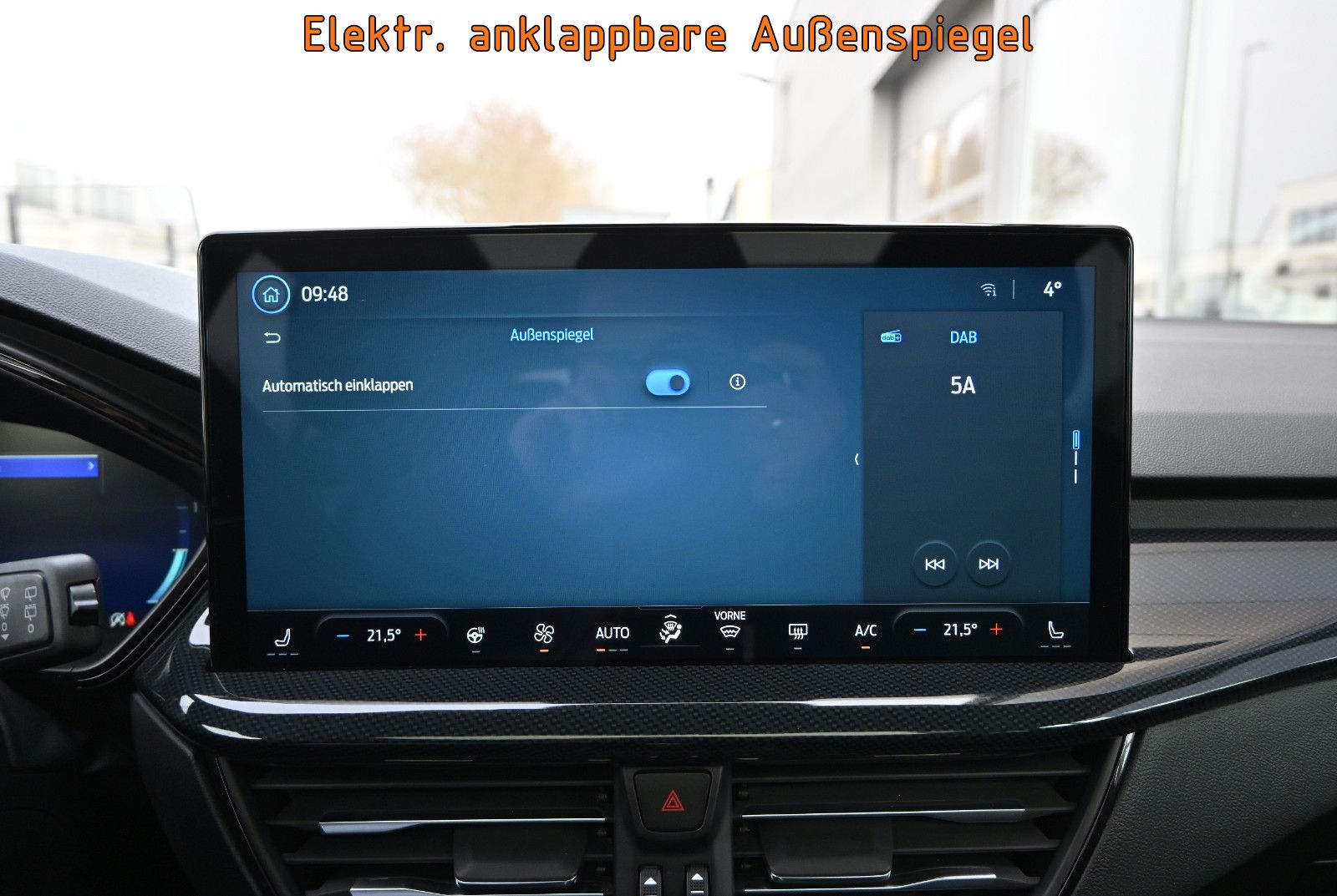 Fahrzeugabbildung Ford Focus 1.5D ST-Line X °ACC°B&O°HUD°PANO°STANDHEIZ