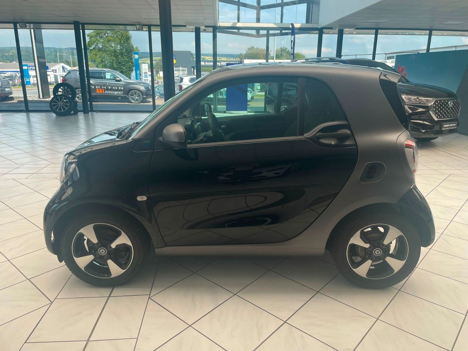 Smart ForTwo Coupe EQ *LED *Kamera *22-kW Lader imagem 2