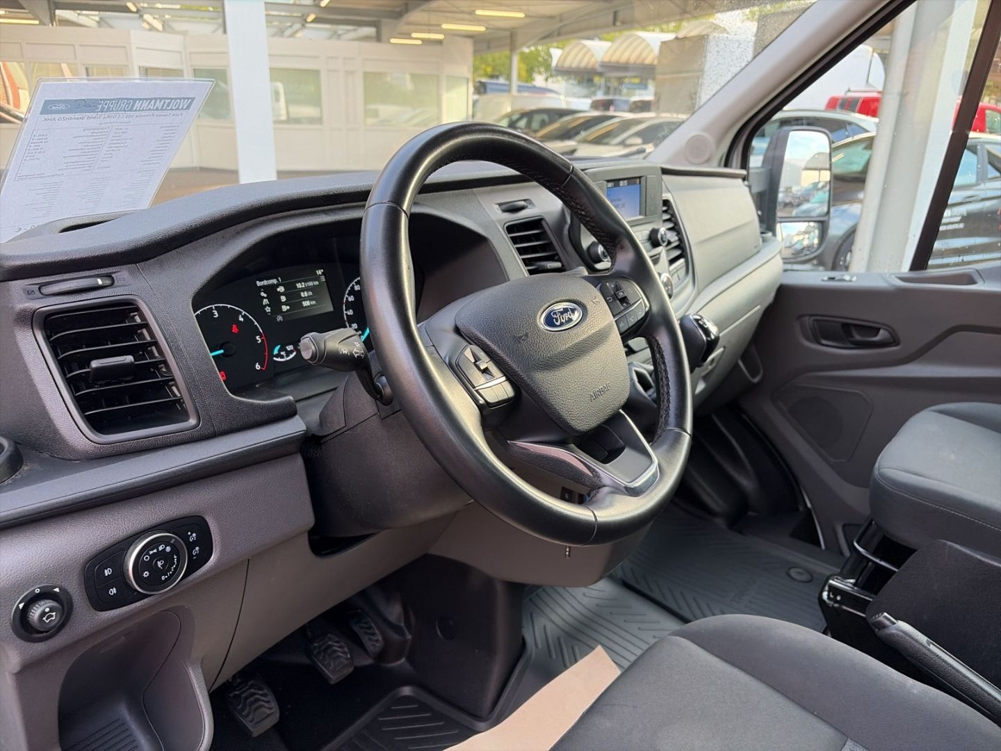 Fahrzeugabbildung Ford Transit Pritsche 350 L3 DoKa Trend StandHZG AHK