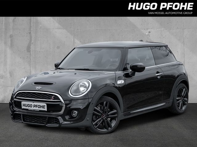 MINI Cooper S Aut.. Navigation. John Cooper Works Pak