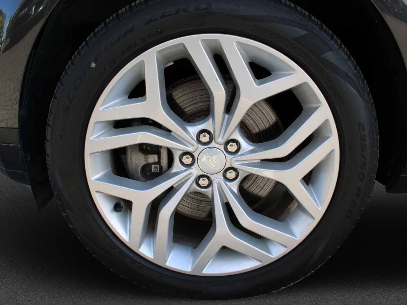 Fahrzeugabbildung Land Rover Range Rover Evoque P300e SE