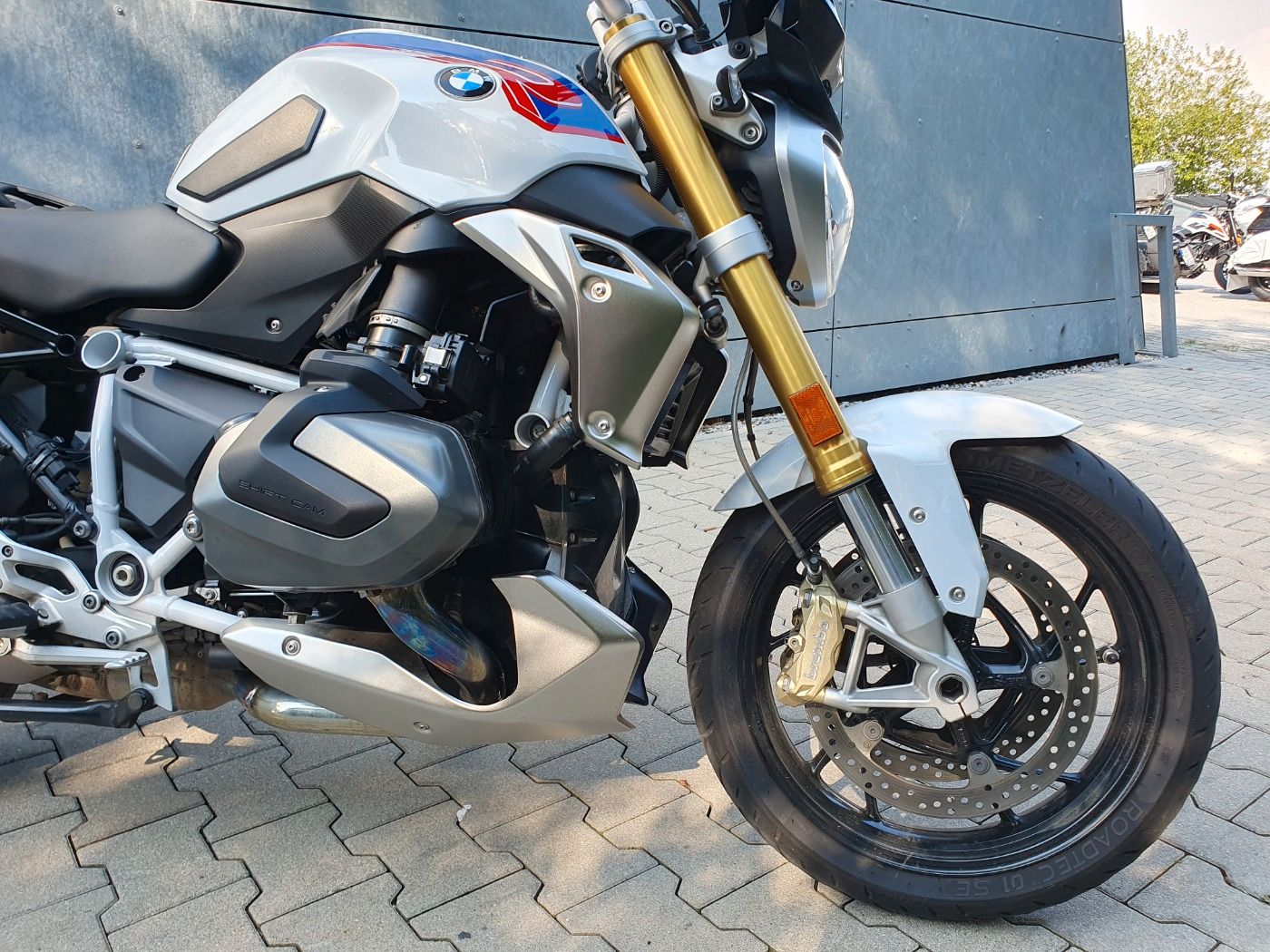 Fahrzeugabbildung BMW R 1250 R Style HP 3 Pakete