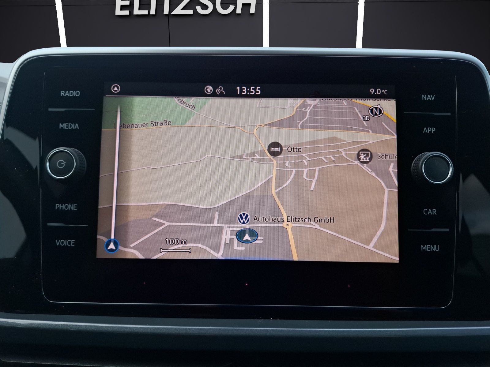 Fahrzeugabbildung Volkswagen T-Roc TSI Style DSG LED Navi AID ACC Park-Assist