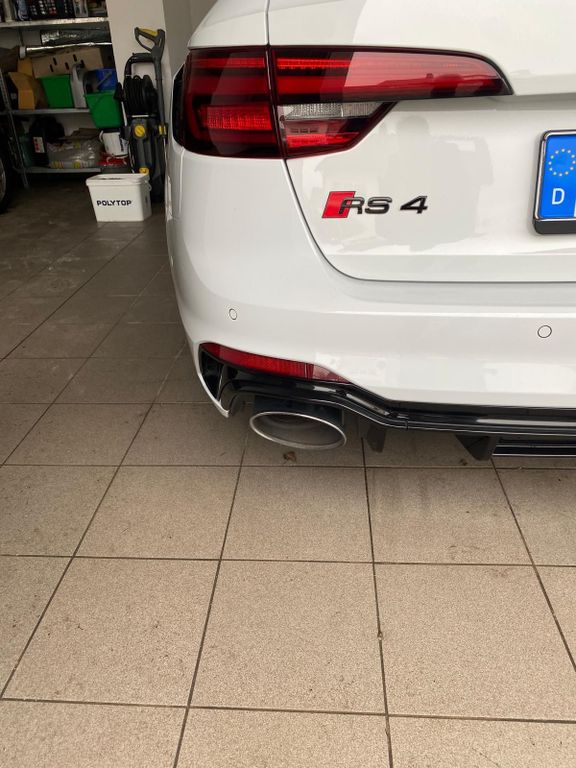 Image of Audi RS4