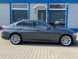 BMW 335 d xDrive Lim.*XEN*ESGD*T-LEDER*NAV*PDC*TEMPO - BMW 335 in Köln