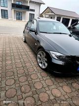 BMW E 90 320i wenig km 2 besitzt - BMW 320: E90 320i