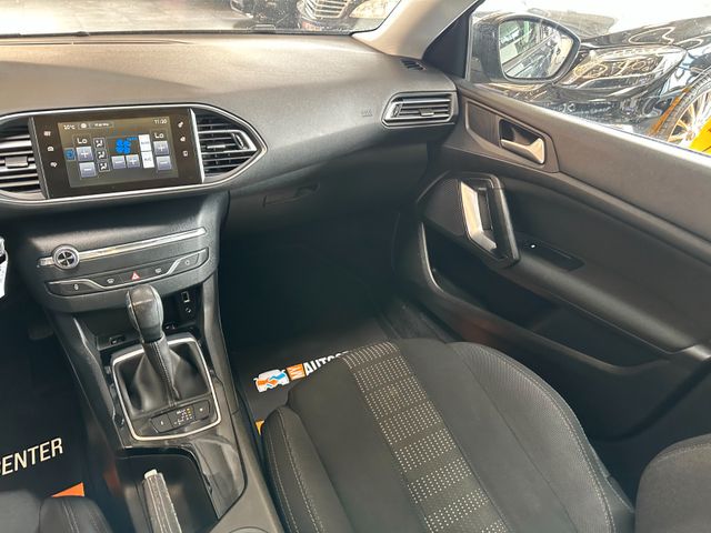 Peugeot 308 SW Active *PANO*KAMERA*KLIMA*PDC*