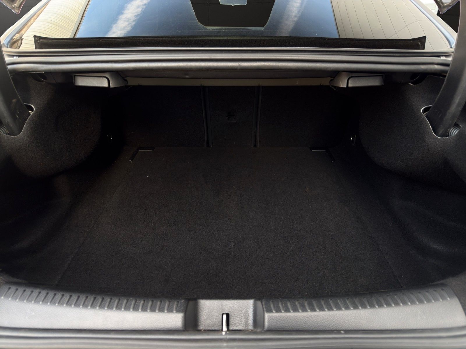 Fahrzeugabbildung Mercedes-Benz CLA 45 S AMG Matt/Perf-Sitz/MBeam/AERO/Night-Pkt