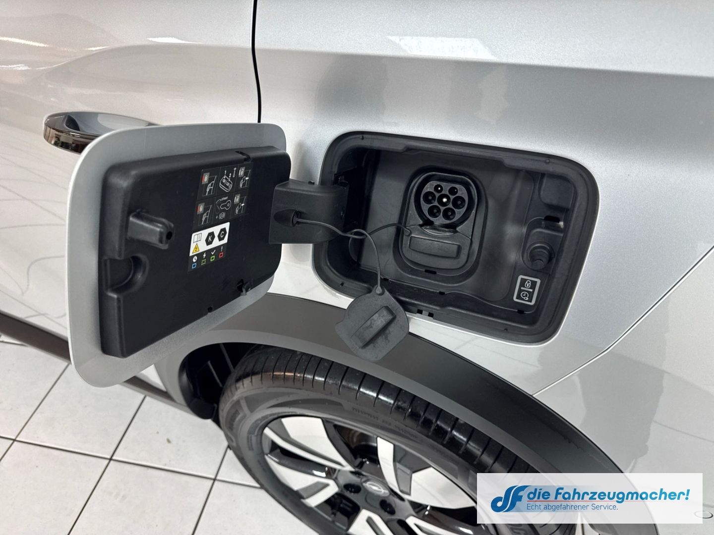 Fahrzeugabbildung Opel Frontera Electric GS 83 kW Navi Digitales Cockpi