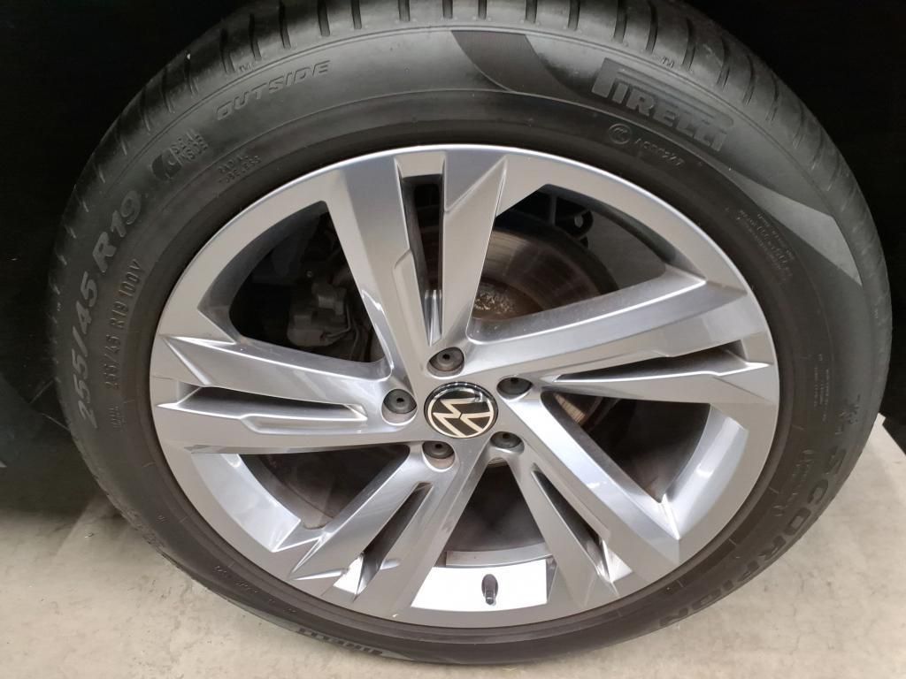 Volkswagen Tiguan R-Line 4Motion 2.0 TDI SCR AHK*PDC*RFK*SH