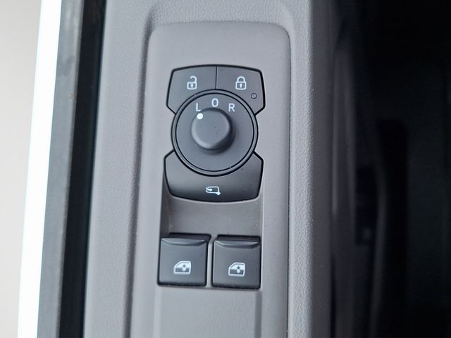 T7 Transporter Kasten langer Radstand 2.0 TDI Rü
