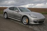 Porsche Panamera S mech.6-Gang PCCB Presse Fzg.