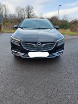 Opel Insignia B Sports Tourer 1.5 Turbo Automatik - Opel Insignia mit Benzin-Antrieb: Kombi, Automatik