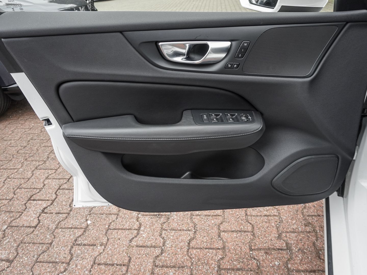 Volvo V60 Kombi Core B3 Benzin EU6d AHK Digitales Cock foto 13