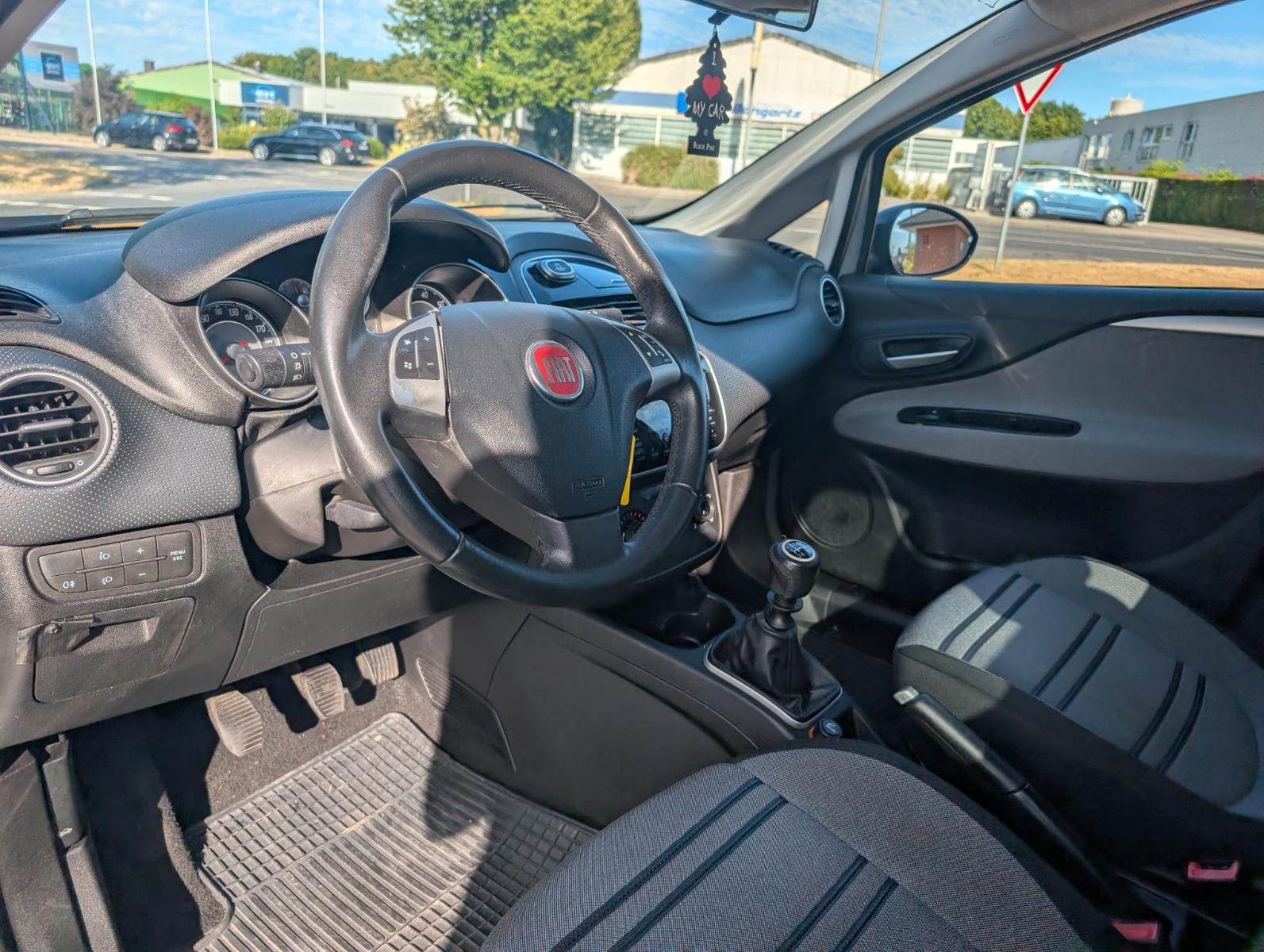 Fiat Punto Evo Dynamic*KLIMA*ZV-FUNK*RADIO-CD !!
