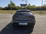 Mazda 3 SKYACTIV-G M-Hybrid Selection - silberne Mazda 3