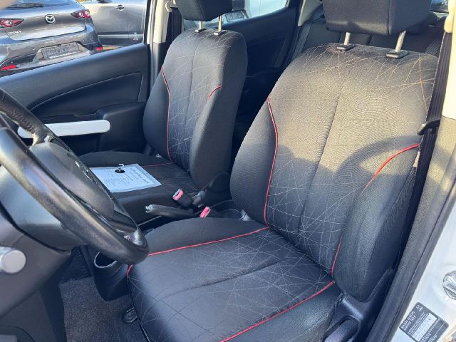 Mazda 2 Lim. 1.3 Iro AHKGJR