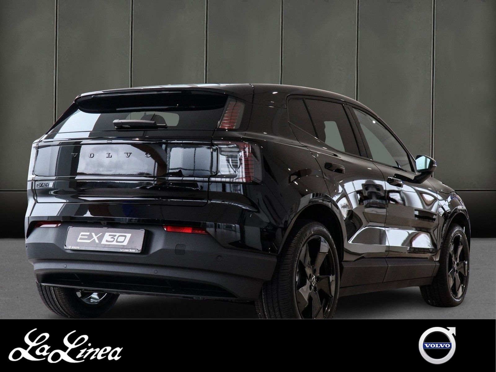 Volvo EX30 P5 Longe Range Plus Black Edition Pure Elec imagem 2