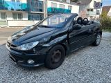 Peugeot 206 Cabriolet CC Platinum - Peugeot 206 mit Benzin-Antrieb: Schwarz, Leder, Cabrio