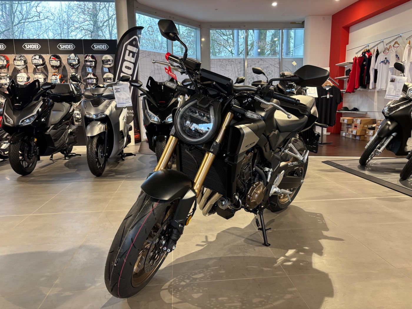 Fahrzeugabbildung Honda CB 650 R E-Clutch 6 Jahre Garantie