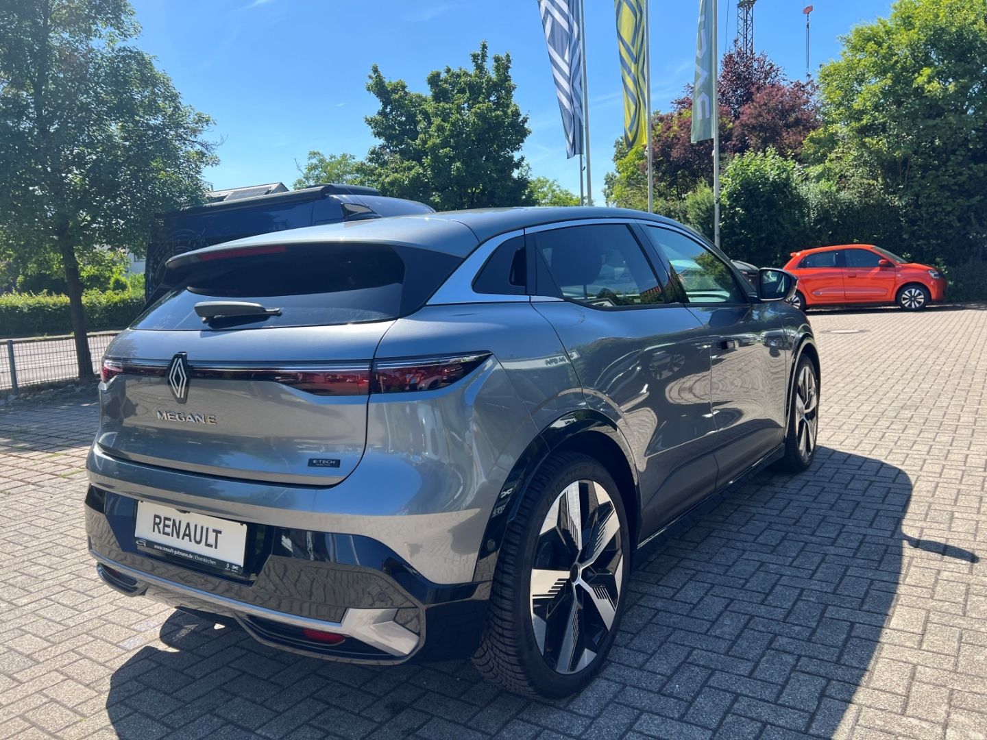 Fahrzeugabbildung Renault Megane Techno E-Tech Electric  Digitales Cockpit