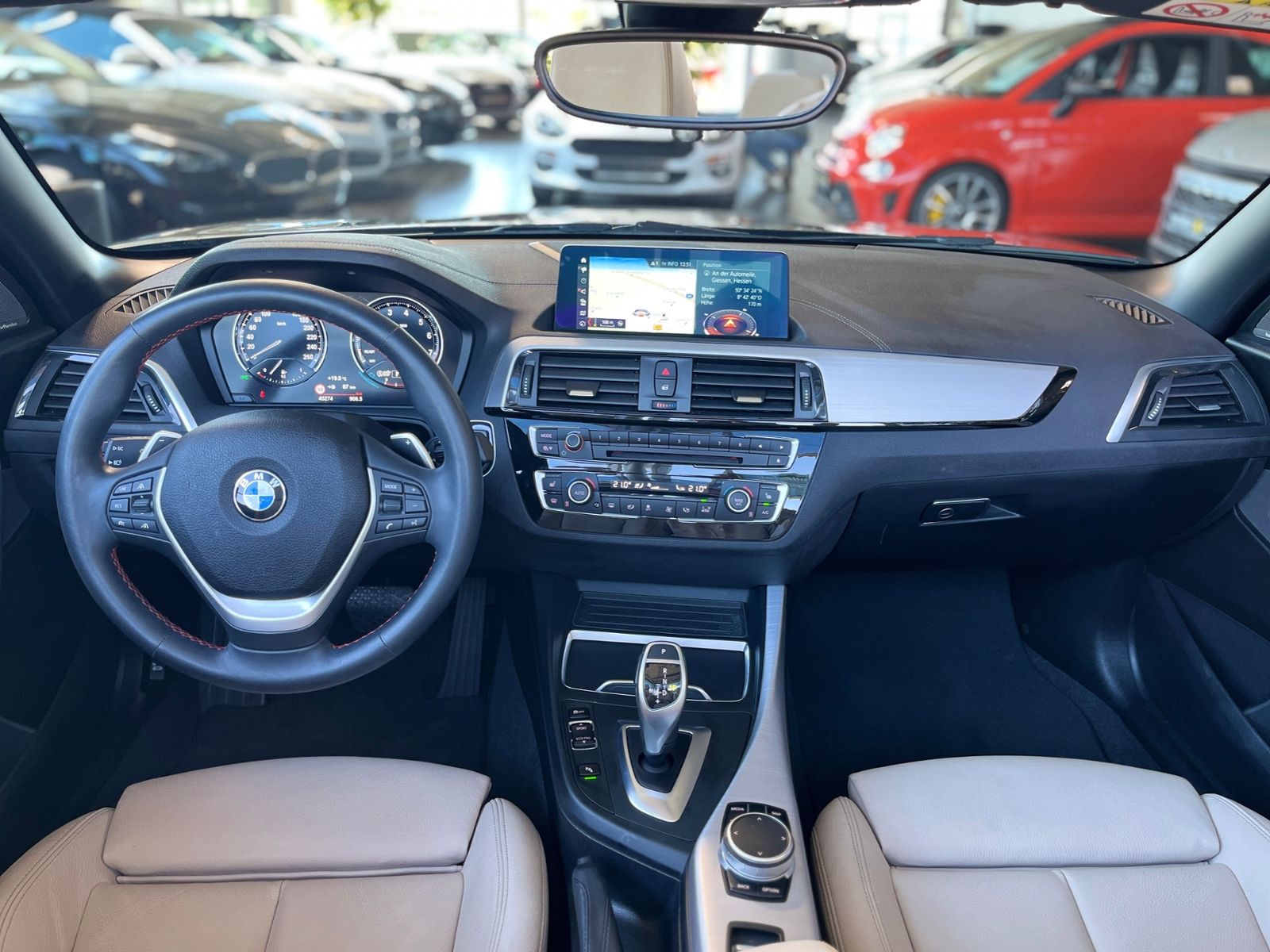 Fahrzeugabbildung BMW 220i Cabrio Sport Line H/K LEDER LED NAV SHZ 18"