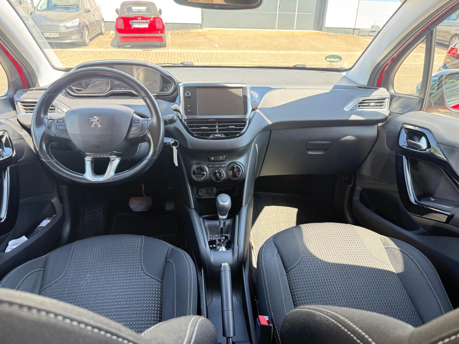 Peugeot 208 Allure