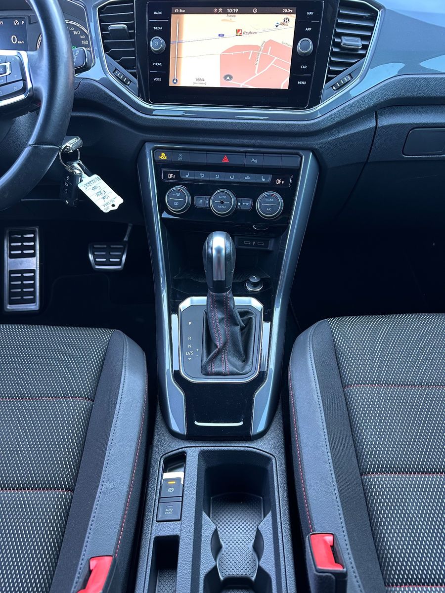 Fahrzeugabbildung Volkswagen T-Roc 2.0 TDI DSG Sport NAV+STHZG+KAM+SHZ+PDC