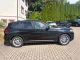 BMW X3 xDrive 20i*Adv.*Kamera*Pano*HuD*AHK*LED*Sport - BMW X3: 20i