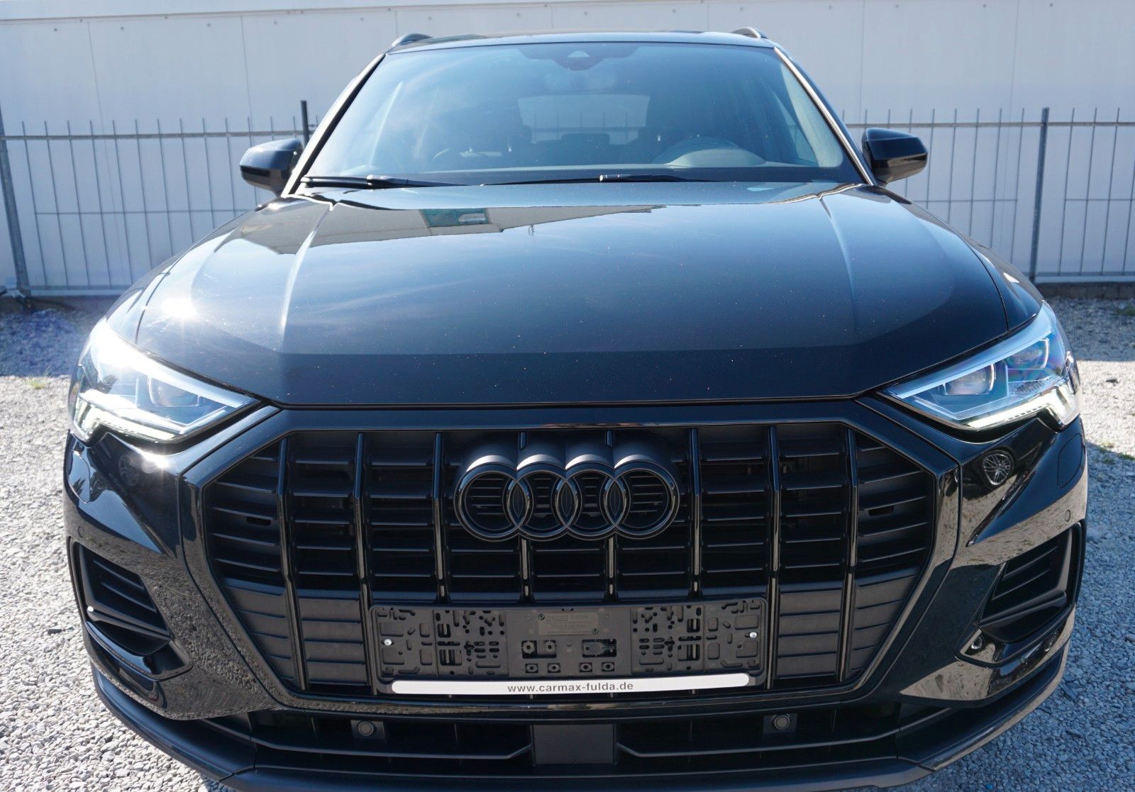 Fahrzeugabbildung Audi Q3 35 TFSI S Line Black Paket,LED,Navi,ACC,AHK