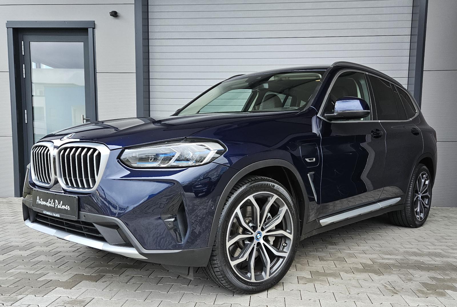 BMW X3 xDrive30e M Sportlenkrad 20 Zoll 1Hand