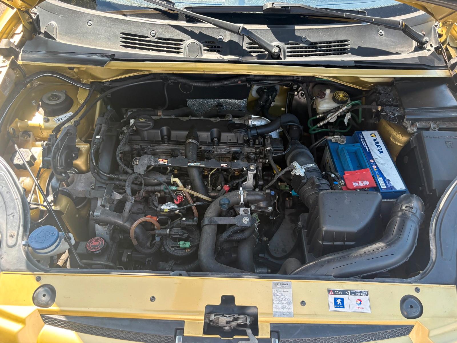 Peugeot Partner 2,0 Diesel Klima AHK 5 Sitzer