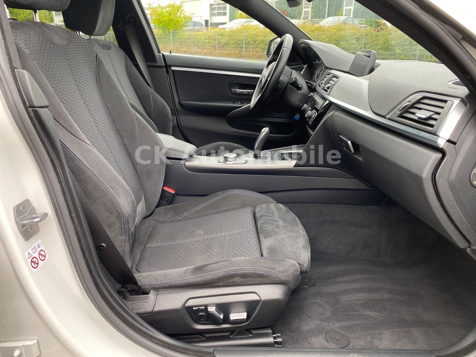 Fahrzeugabbildung BMW 430d xDrive Gran Coupe M-Sport/Navi/Head-Up/LED