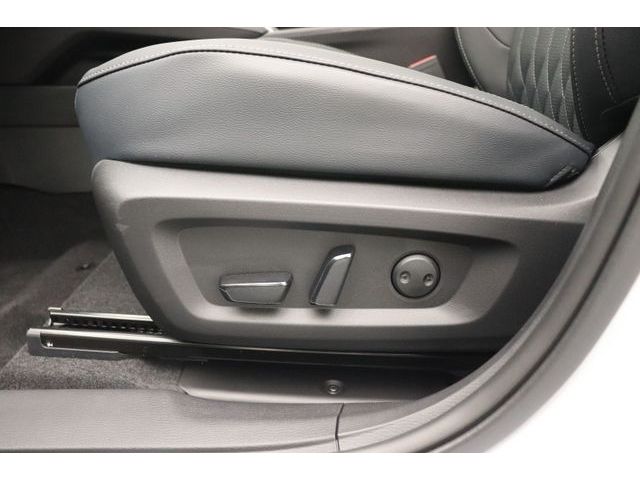 Fahrzeugabbildung Mitsubishi Outlander 2.4 PHEV Top 4WD