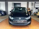 Volkswagen Polo V Team 1.HAND/67-TKM/KLIMA/SHZ/PDC/8-FACH - Volkswagen Polo aus 2010: 1.6