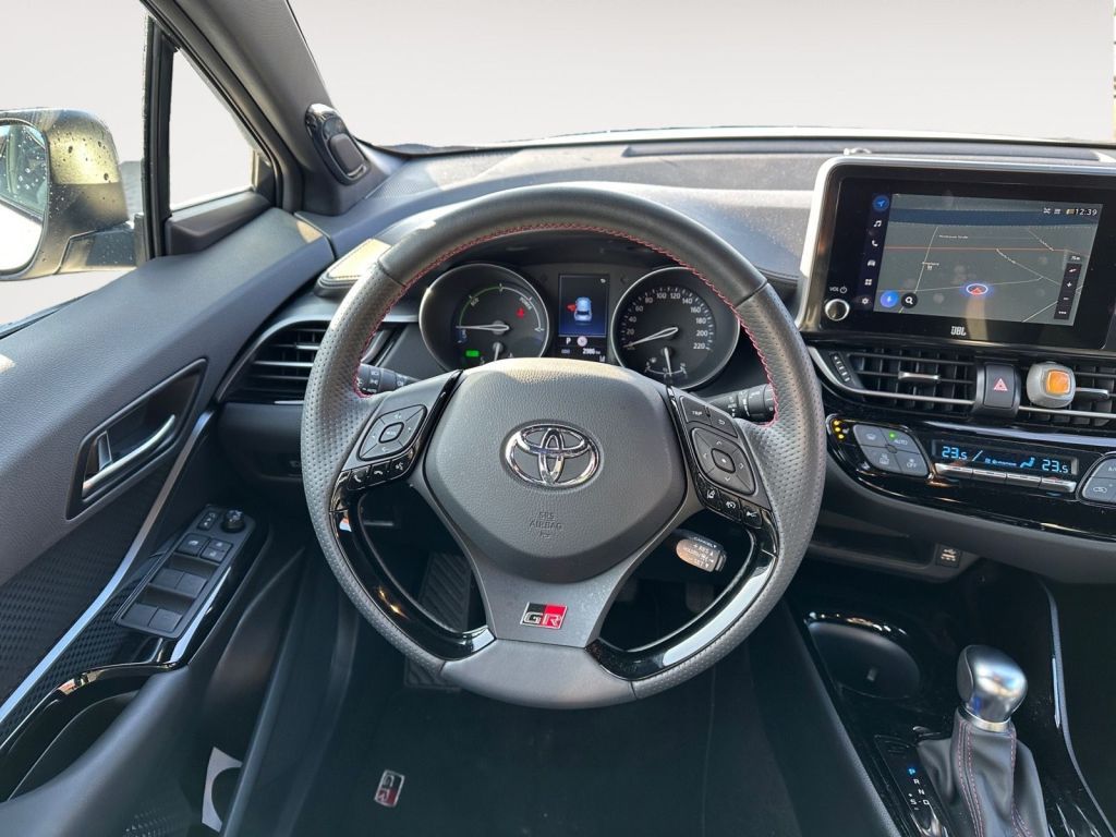 Fahrzeugabbildung Toyota C-HR 2.0 Hybrid GR Sport