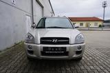 Hyundai TUCSON 2.0 CRDi Automatik AHK SHZ 1.Hd - gebrauchte Hyundai TUCSON aus dem Jahr 2007