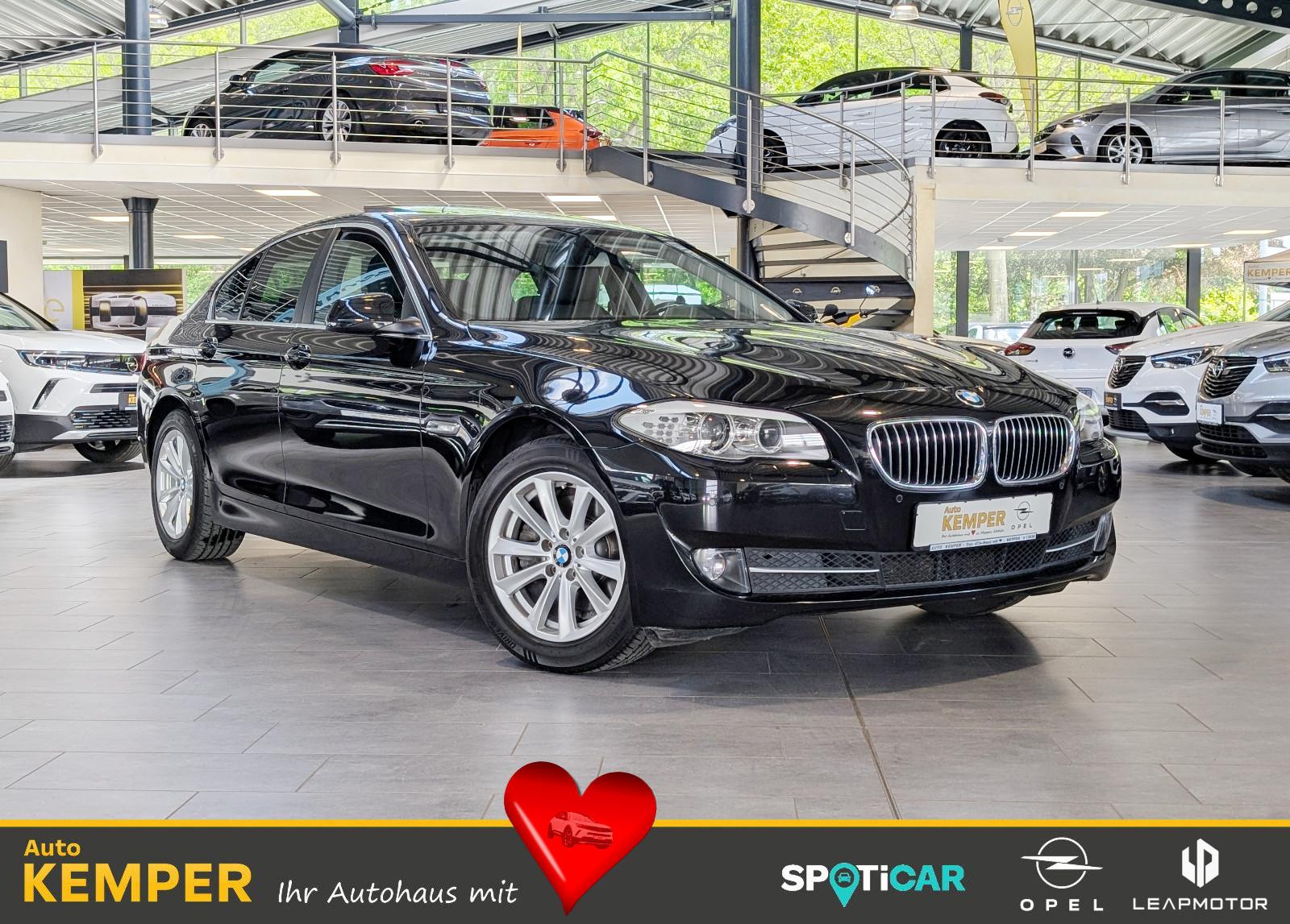 BMW 520 d Limousine *AHK*Schiebedach*Navi*