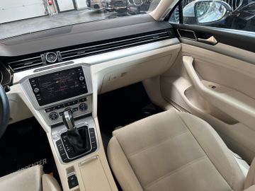 MYAUTOCENTER – Gebraucht- und Jahreswagen mit Werkstattservice in Pfaffenhofen Volkswagen Passat Variant Comfortline *Navi*AHK*Kamera*