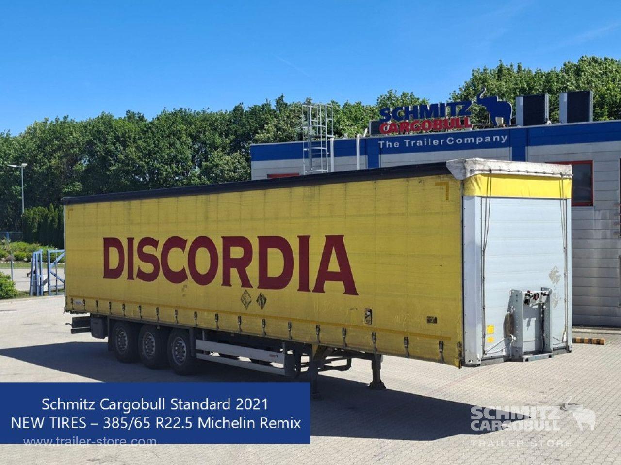 Schmitz Cargobull Curtainsider Standard