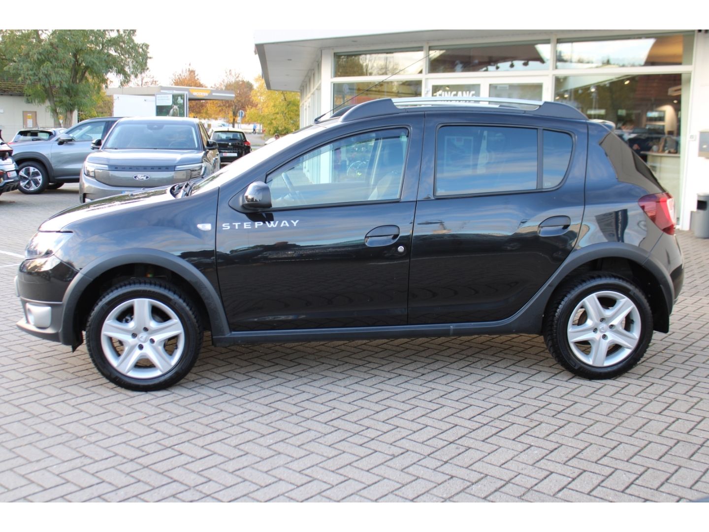 Fahrzeugabbildung Dacia Sandero II Stepway Ambiance GJR DAB Klima Radio/