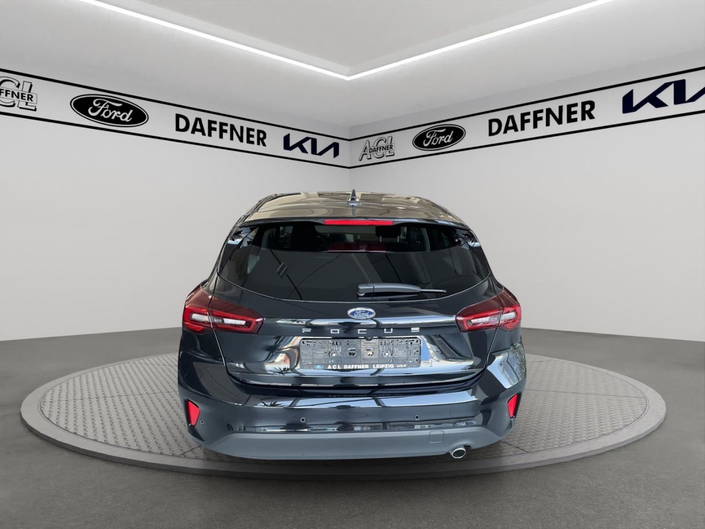 Fahrzeugabbildung Ford Focus Titanium X 1.0 EcoBoost Mild-Hybrid EU6e