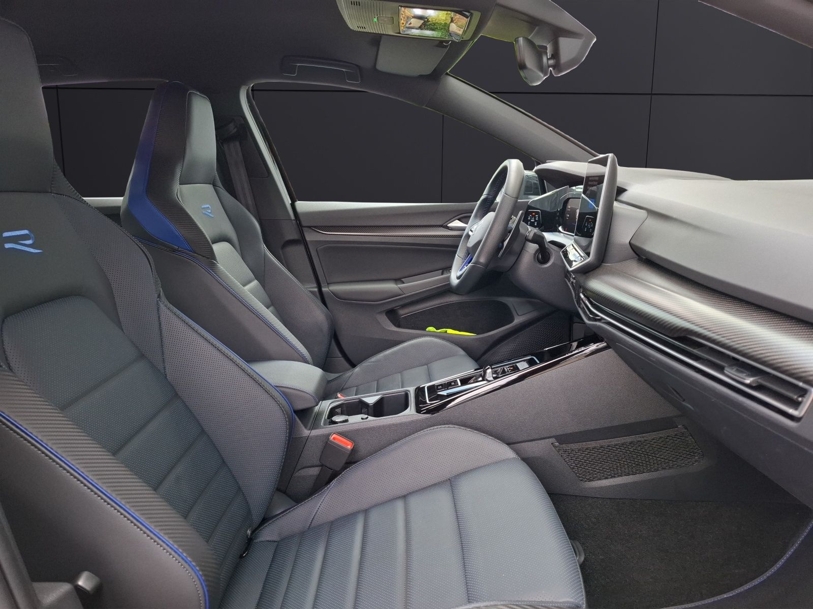 Fahrzeugabbildung Volkswagen Golf VIII R Performance Black-Edition Matrix Har