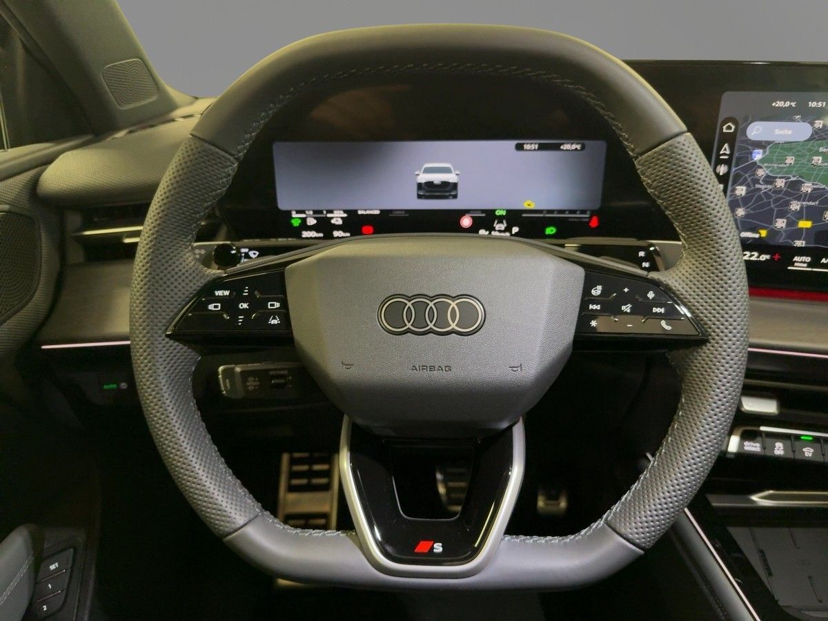 Audi Q3 SUV e-hybrid S tronic foto 13