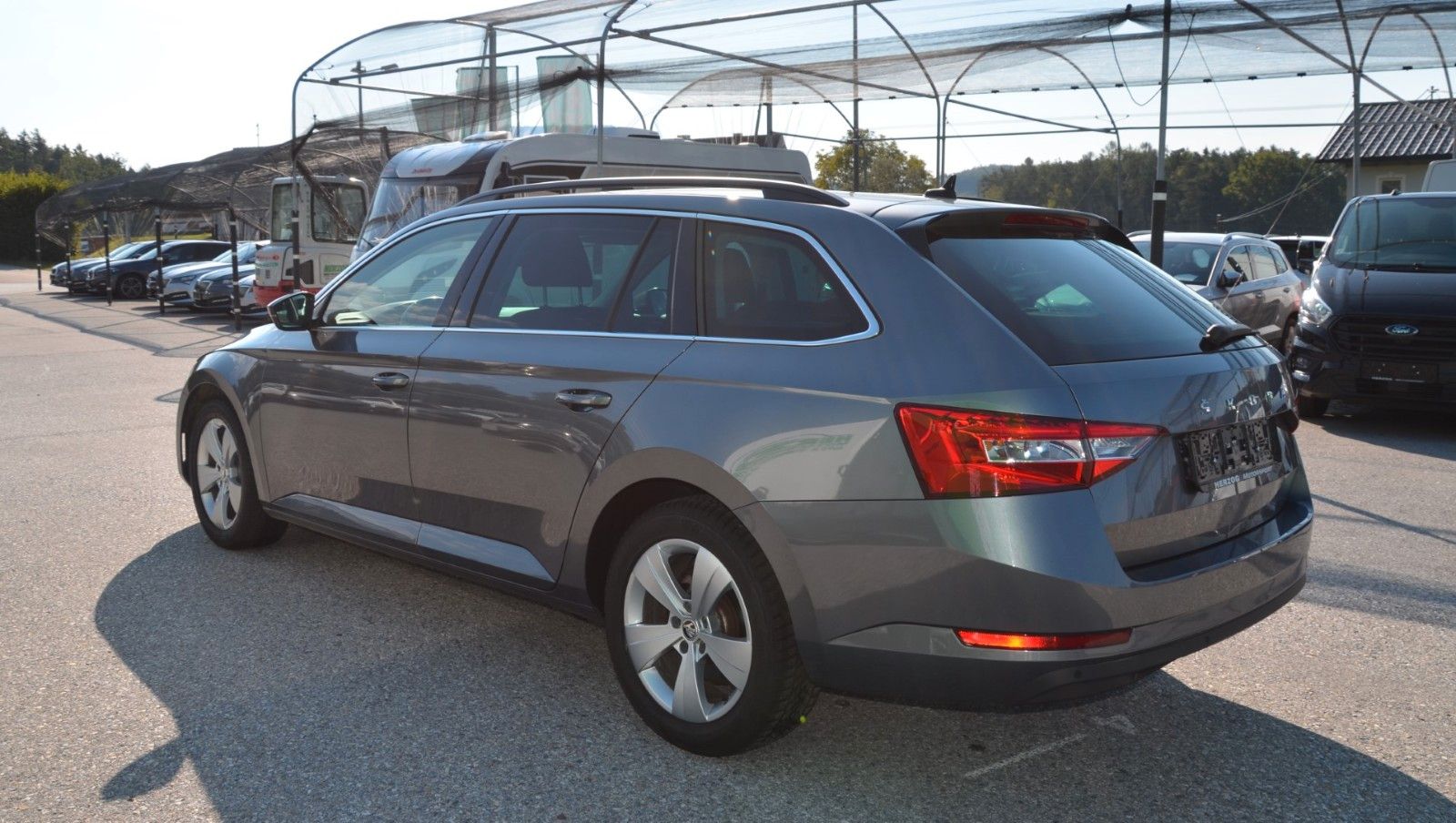 Skoda Superb Kombi 2,0 TDI DSG LED VIRTUAL EXP:14.950 imagem 3