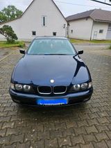 BMW E39 520i TÜV/AU 02.2027!!! - BMW 520 aus 1998: 520i