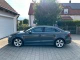 Audi A3 Limousine 2.0 TDI S Line VC*PDC*KAMERA - Audi A3: TDI Line