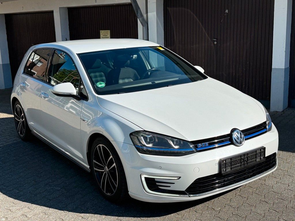 Image of Volkswagen Golf