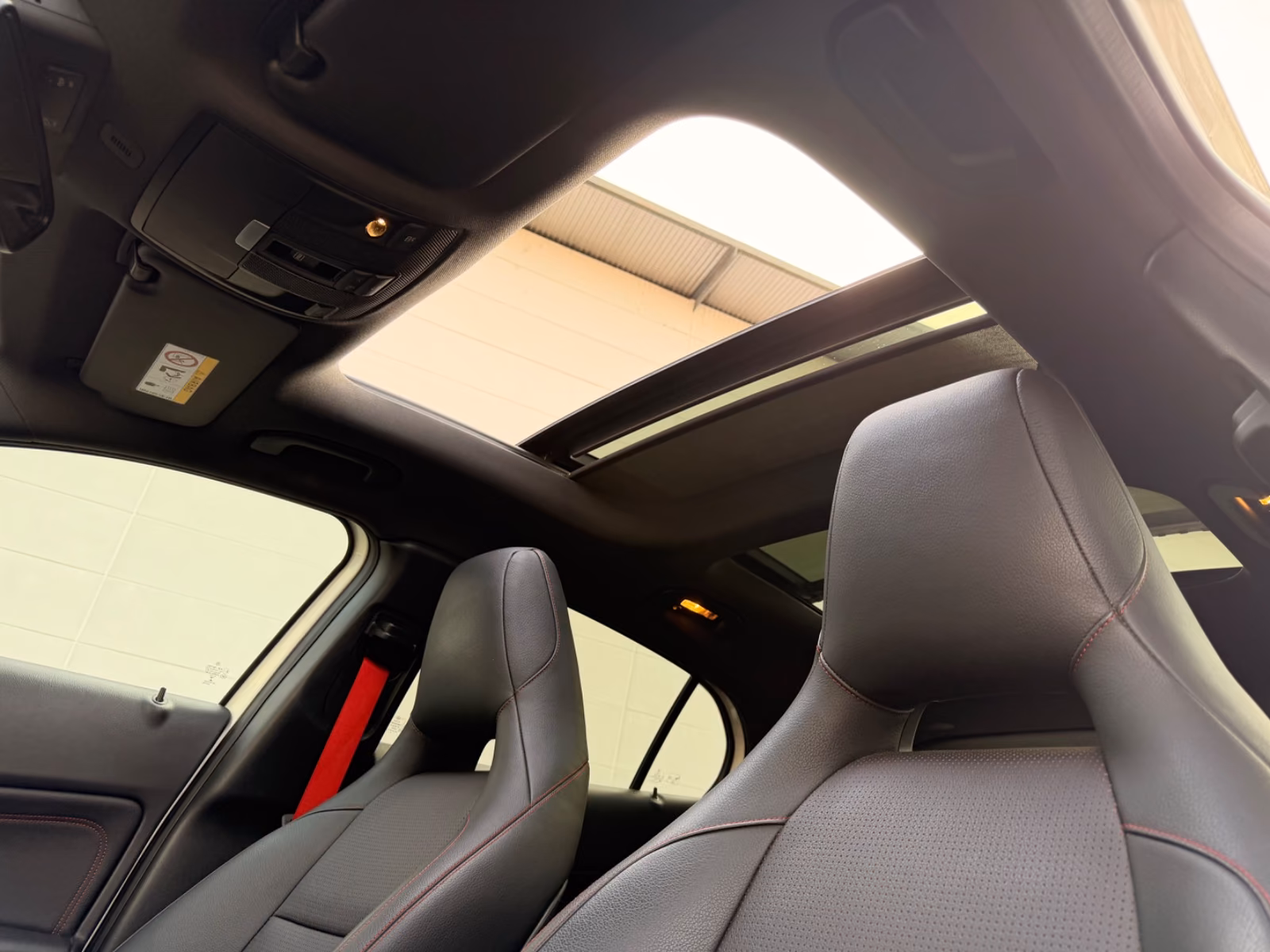 MERCEDES-BENZ GLA 45 AMG 4MATIC / PANORAMIQUE /