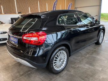 Mercedes-Benz GLA 180 *Kamera*PDC*Navi*Klima*Tempomat*
